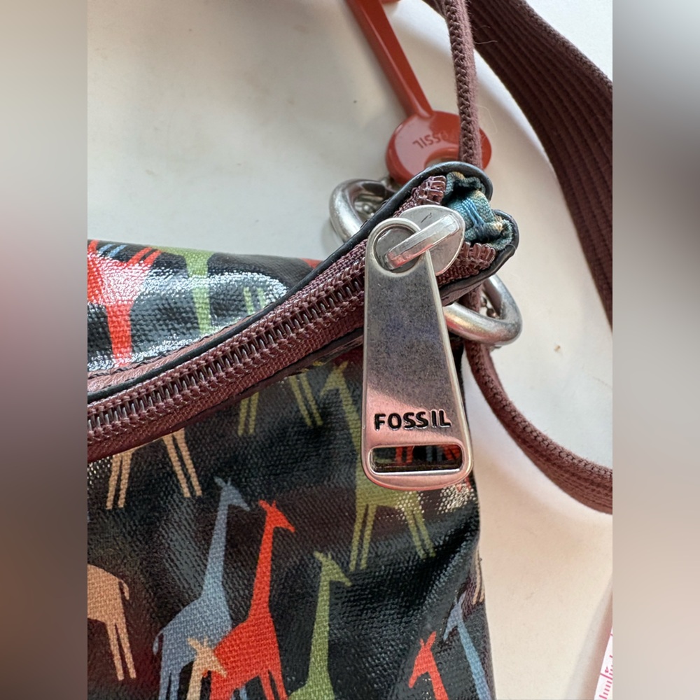 Fossil Key-Per bag, vinyl exterior, giraffe print EUC - Picture 9 of 16